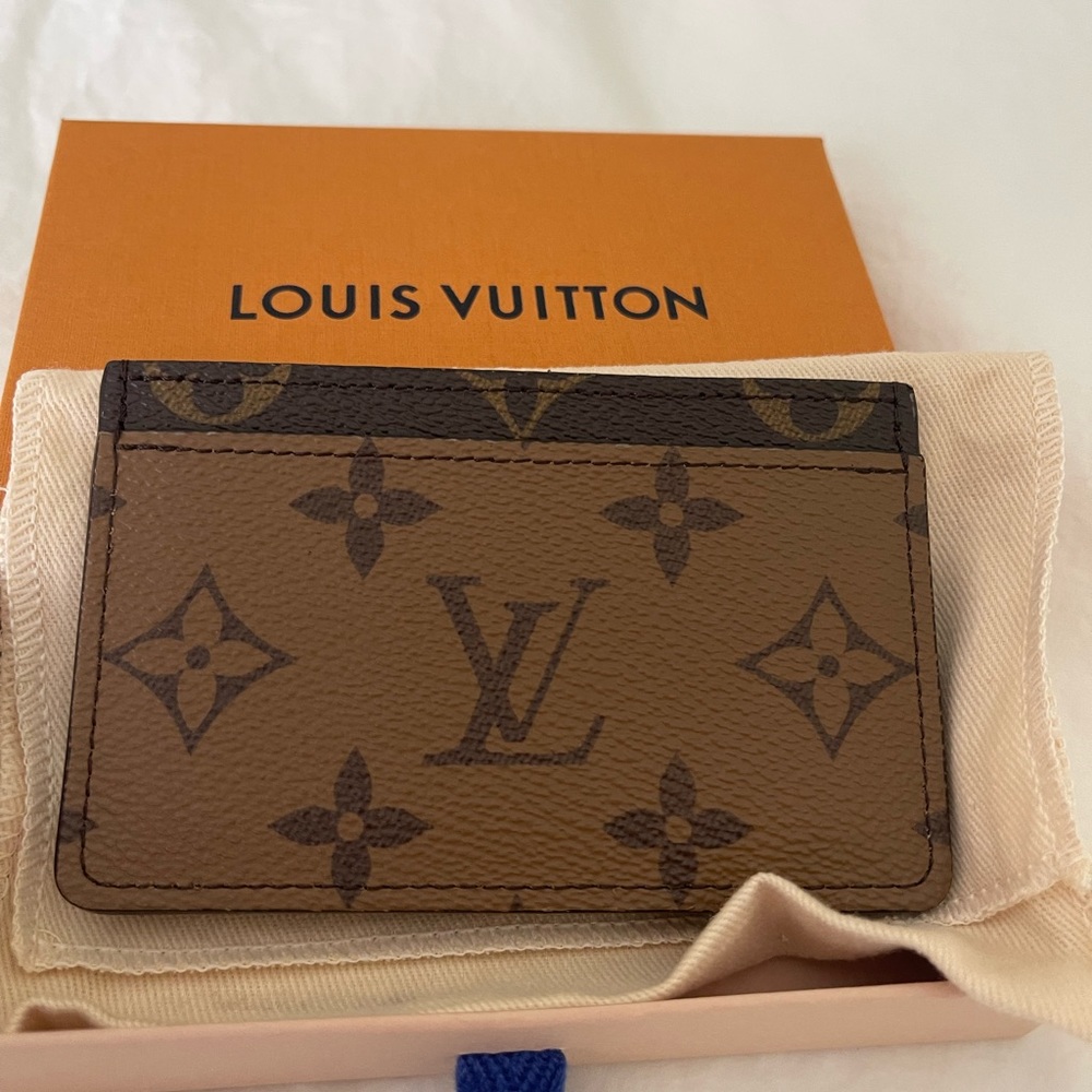 Louis Vuitton Cardholder in Monogram Reverse